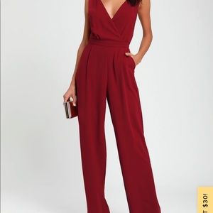 Lulu’s wide leg jumpsuit NWT -maroon- zipper on side